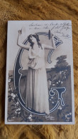 CPA FANTAISIE FEMME LETTRE G GEANTE REUTLINGER PARIS  SIP 877/7  1904 - Women