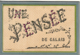 CPA (62) CALAIS - Carte Souvenir : Une Pensée De ...  Avec Brillants En Paillettes - 1910 - Calais