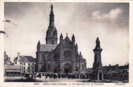 56 - Morbihan -  SAINT ANNE D AURAY - La Basilique Et La Fontaine - Sainte Anne D'Auray
