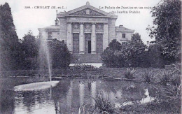 49 - Maine Et Loire -  CHOLET - Le Palais De Justice Et Un Coin Du Jardin Public - Cholet