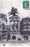 63 - Puy De Dome  -  CLERMONT FERRAND -  Statue De Vercingetorix Et Le Theatre - Clermont Ferrand