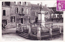 56 - Morbihan -  GOURIN -  Place De La Victoire Et Monument Aux Morts - Gourin