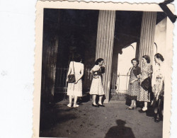 Altes Foto Vintage. Hübsche Junge Mädchen. Um 1951 (  B14  ) - Personnes Anonymes