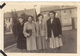 Altes Foto Vintage. Hübsche Junge Mädchen. Um 1951 (  B14  ) - Personnes Anonymes
