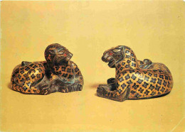 Chine - The Chinese Exhibition - Number 150-51 - Pair Of Parcel-gilt Bronze Léopards - Manch'eng Hopei 1968 - Art Antiqu - Cina