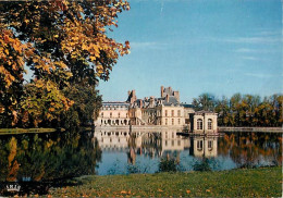 77 - Fontainebleau - Palais De Fontainebleau - Le Palais Sur L'Etang Des Carpes Et Le Pavillon De L'Empereur - CPM - Voi - Fontainebleau