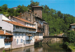 64 - Saint Jean De Pied De Port - Maisons Pittoresques Et Eglise - Pont D'Espagne Sur La Nive - Flamme Postale De Saint  - Saint Jean Pied De Port