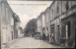 Cpa 24 Dordogne, Sorges, Grande Rue, Avenue De Coulaures, Animée, Enseigne Bernier, Voiture, éd Vial, écrite - Autres & Non Classés