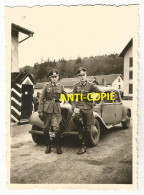 WW2 1 PHOTO ORIGINALE Soldats Allemands Posent Devant Traction CITROËN Réquisitionnée N°2 - 1939-45
