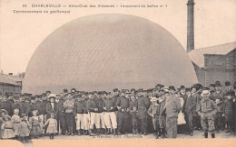 CHARLEVILLE (Ardennes) - Aéro-Club - Lancement Du Ballon N'1 - Commencement Du Gonflement - Dirigeable, Montgolfière - Charleville