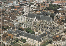 10, Troyes, Vue Aérienne De La Cathédrale Saint Pierre Et Saint Paul - Troyes