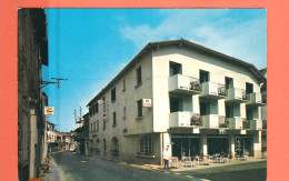 17340 / ⭐ Peu Commun ALBAN 81-Tarn Bar-Hotel-Restaurant PUECH Rue Principale ASTRAL Mobylette 1960s APA-POUX 81250-101 - Alban