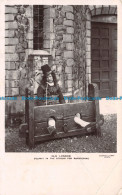 R105543 Old London. Culprit In The Stocks For Roystering. Campbell Gray. 1908 - Andere & Zonder Classificatie