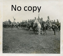 PHOTO FRANCAISE - LE DRAPEAU ET LES CAVALIERS DU 17e CHASSEURS A CHEVAL A LUNEVILLE MEURTHE ET MOSELLE VERS 1910 - Places