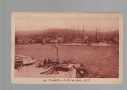 CPA - 06 - N°144 - Cannes - Le Port Et La Jetée - Non Circulée - Cannes