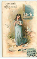 Carte Gaufrée - Souvenir Affectueux - Jeune Fille Entourée De Colombes Et De Pigeons - Sonstige & Ohne Zuordnung