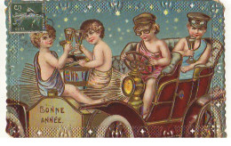 Carte Gaufrée - Bonne Année - Anges Dans Une Voiture Et Buvant Dans Des Flûtes De Champagne (en L'état) - Nieuwjaar