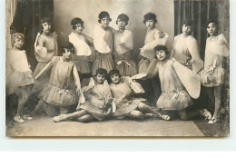 Carte Photo Marcheteau - ARLES - Jeunes Filles En Tenue De Danse Pour Un Spectacle - Arles