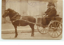 Carte Photo - Hommes Dans Une Cariole - A Identifier