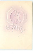 Carte Gaufrée - Sylphide Dans Un Médaillon - 1900-1949