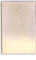 Carte Gaufrée - Silhouette D'une Femme - 1900-1949