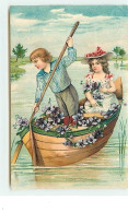 Carte Gaufrée - Jeune Couple Dans Une Barque Remplie De Fleurs - Autres & Non Classés