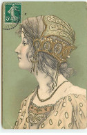 Carte Gaufrée - Art Nouveau - Jeune Femme De Profil, Avec Une Coiffe Dans Les Cheveux - Vrouwen