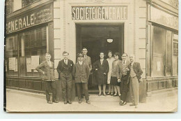 Carte Photo - PARIS XV - Rue Des Volontaires - Personnel Devant La Société Générale - Banque - Distrito: 15