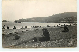 BANYULS SUR MER - Les Remailleuses Sur La Plage - Banyuls Sur Mer