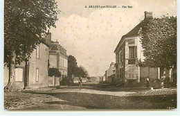 AILLANT SUR THOLON - Une Rue - Aillant Sur Tholon