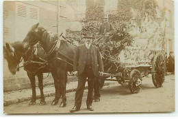 Carte Photo à Localiser - Fillettes Dans Un Char Fleuri - Da Identificare