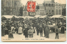 LISIEUX - La Place Thiers - Le Marché - Lisieux