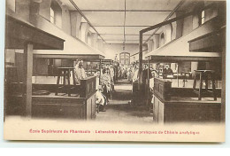 PARIS - Ecole Supérieure De Pharmacie - Laboratoire De Travaux Pratiques De Chimie Analytique - Formación, Escuelas Y Universidades