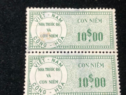 Vietnam South Wedge Before 1975( 10$ The Wedge Has Not Been Used Yet) 2 Pcs 2 Stamps Quality Good - Collezioni