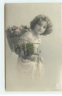 Enfants - Grete Reinwald Portant Une Petit Hotte Remplie De Fleurs - Portraits