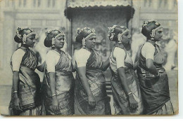 Inde - Gustav Hagenbeck's Grösste Indische Völkerschau Der Welt - Femmes En File Indienne - Indien