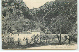 L'ESTRECHURE - Ferme De L'Hors-de-Dieu Sur La Route De Saint-Jean-du-Gard, Où Est Née Marthe Aubaud - Otros & Sin Clasificación