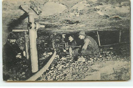 Tchéquie - OSTRAVA - Hommes Dans Une Mine - Sramani Uhli Strojem - Tchéquie