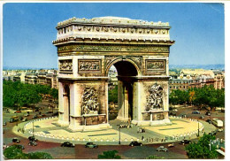 CPSM   10.5 X 15 PARIS La Place De L'Etoile Et L'Arc De Triomphe - Arc De Triomphe