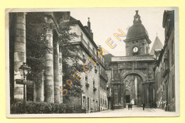 25. BESANCON - Vestige Du Théâtre Romain, Porte Noire Et Cathédrale St-Jean (animée) CPSM (voir Scan Recto/verso) - Besancon