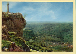 25. MOUTHIER – La Croix De La Roche De Haute-Pierre / Vallée De La Loue Touristique (voir Scan Recto/verso) - Altri & Non Classificati