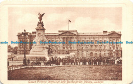R106504 Queen Victoria Memorial And Buckingham Palace. London. Valentine - Other & Unclassified