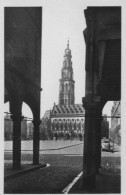 Arras - Vue Sur L'hôtel De Ville Et La Petite Place - Editeur Réant 84 - Arras