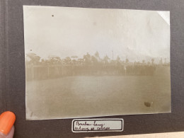 Photo Snapshot 1900 BOURDON-LANCY Au Champ De Course. Cheval Sur Le Départ Champ De Course. - Personnes Anonymes