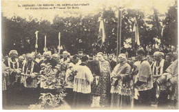 CPA FRANCE 56 MORBIHAN SAINTE-ANNE-D'AURAY - Les Prélats Bretons Au Monument Aux Morts - Sainte Anne D'Auray