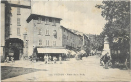 D 83. HYERES.  PLACE DE LA RADE CARTE ECRITE - Hyeres