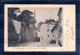 30. Aramon. Le Pont Du Château Et Les Remparts - Aramon