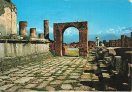 ITALIE - Pompei Scavi - II Foro - Le Forum - The Forum - Das Forum - Vue Générale  - Carte Postale Ancienne - Pompei