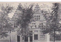 1887	105	Hoorn, Munnikenveld. Trapgevels 1600 - Hoorn