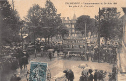 CHARLEVILLE (Ardennes) - Tamponnement Du 26 Juin 1911 à 7h30 Du Soir - Tramway Pub Biscuits Pernod - Voyagé (2 Scans) - Charleville